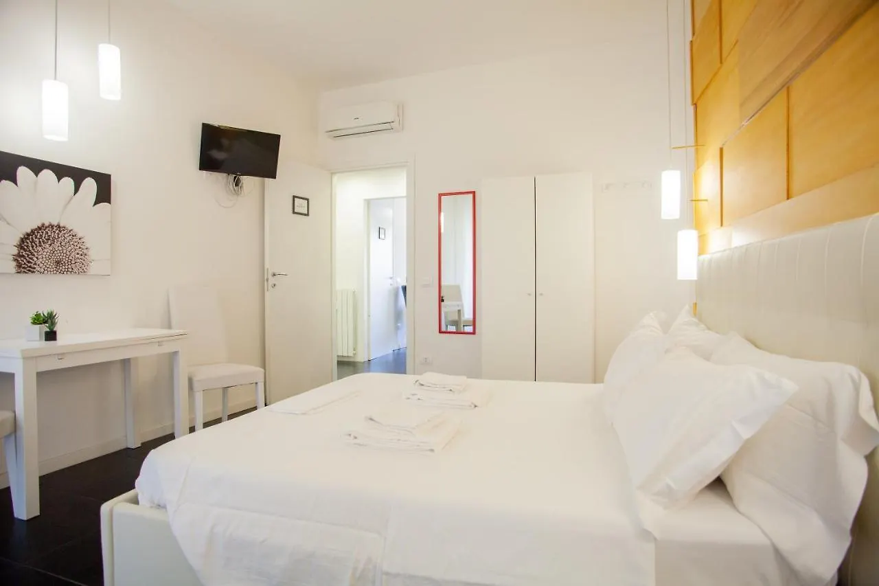 Apartment Cristoforo Porta Ticinese Aparthotel 4Pax Wifi Milan Italy